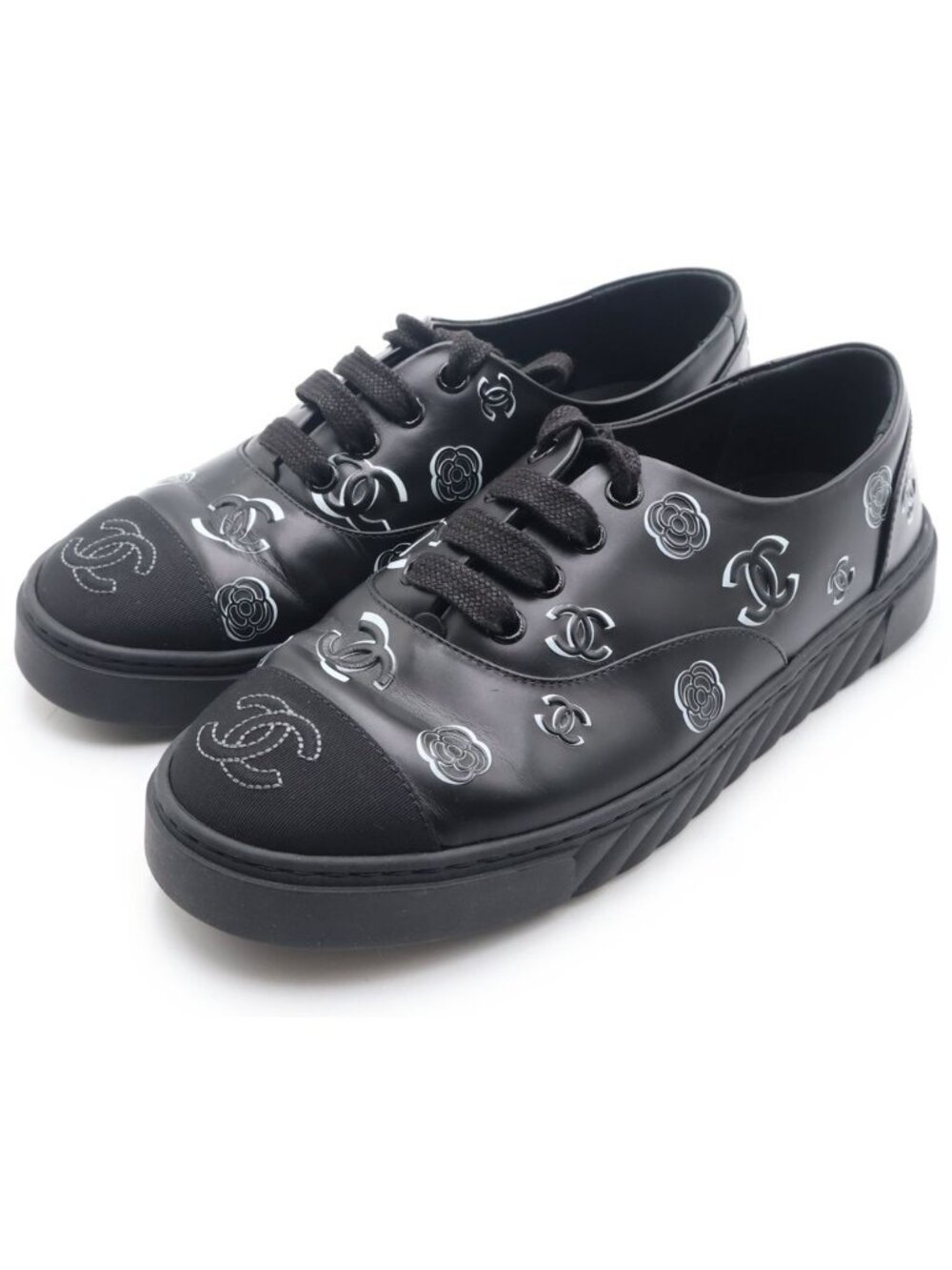 Chanel CC Logo Camellia Sneakers Black Fabric Leather - Picture 2 of 6